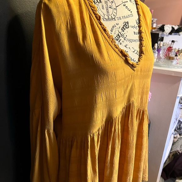 Time & Tru Blouse - Picture 4 of 10